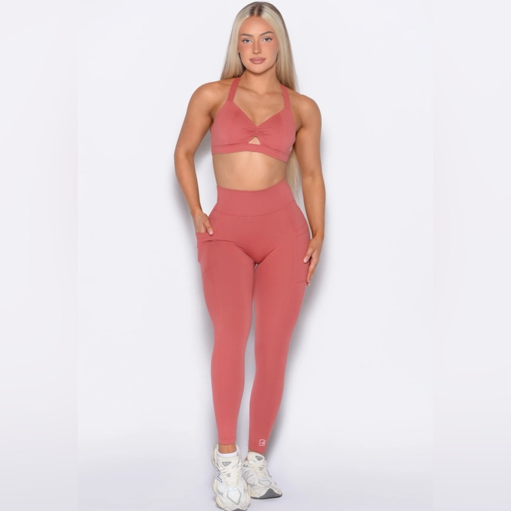 Bombshell Define Leggings. Small